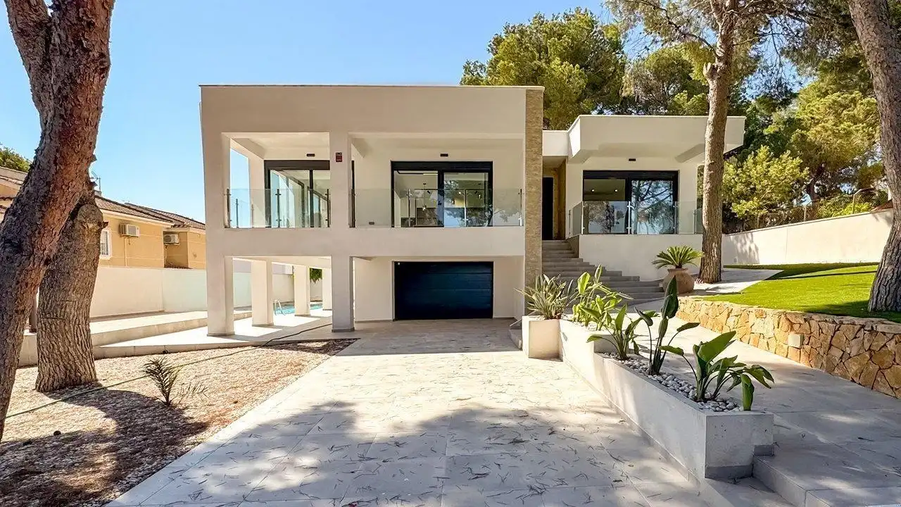 Villa zum Verkauf in Los Balcones - Los Altos, imagen 2
