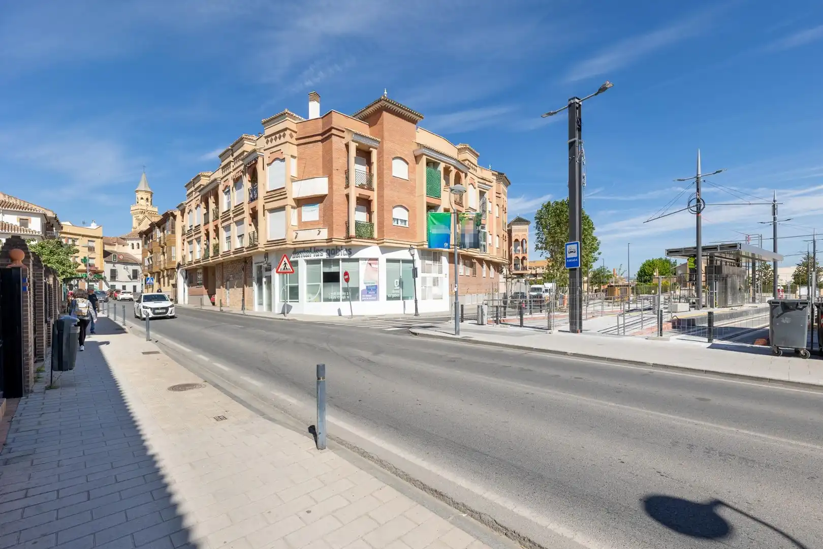 Vista exterior de Àtic en venda en Las Gabias amb Terrassa, Traster i Piscina comunitària