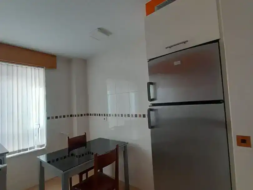 Küche von Wohnung zur Miete in Santiago de Compostela  mit Balkon