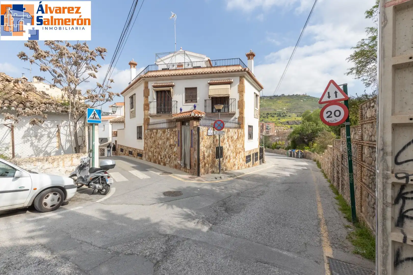Exterior view of Houses for sale in Granada
