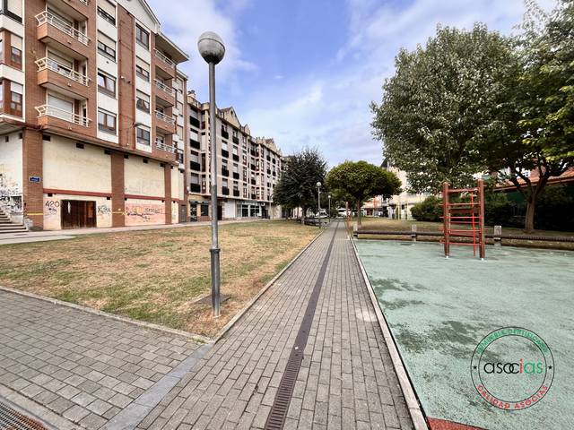 Local comercial en Venta en El Berrón - CL SOTA LA, 4 en El Berrón - La Carrera