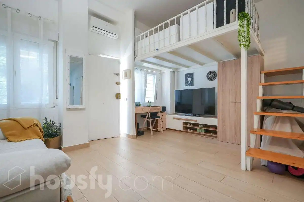 Living room of Flat for sale in Madrid  with Heating and Furnished