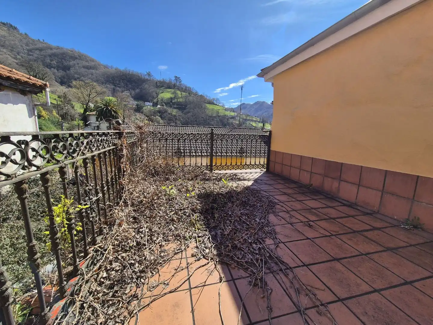 Terrace of Houses for sale in Aller  with Terrace