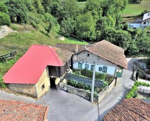 Vista exterior de Finca rústica en venda en Vega de Liébana amb Jardí privat i Terrassa