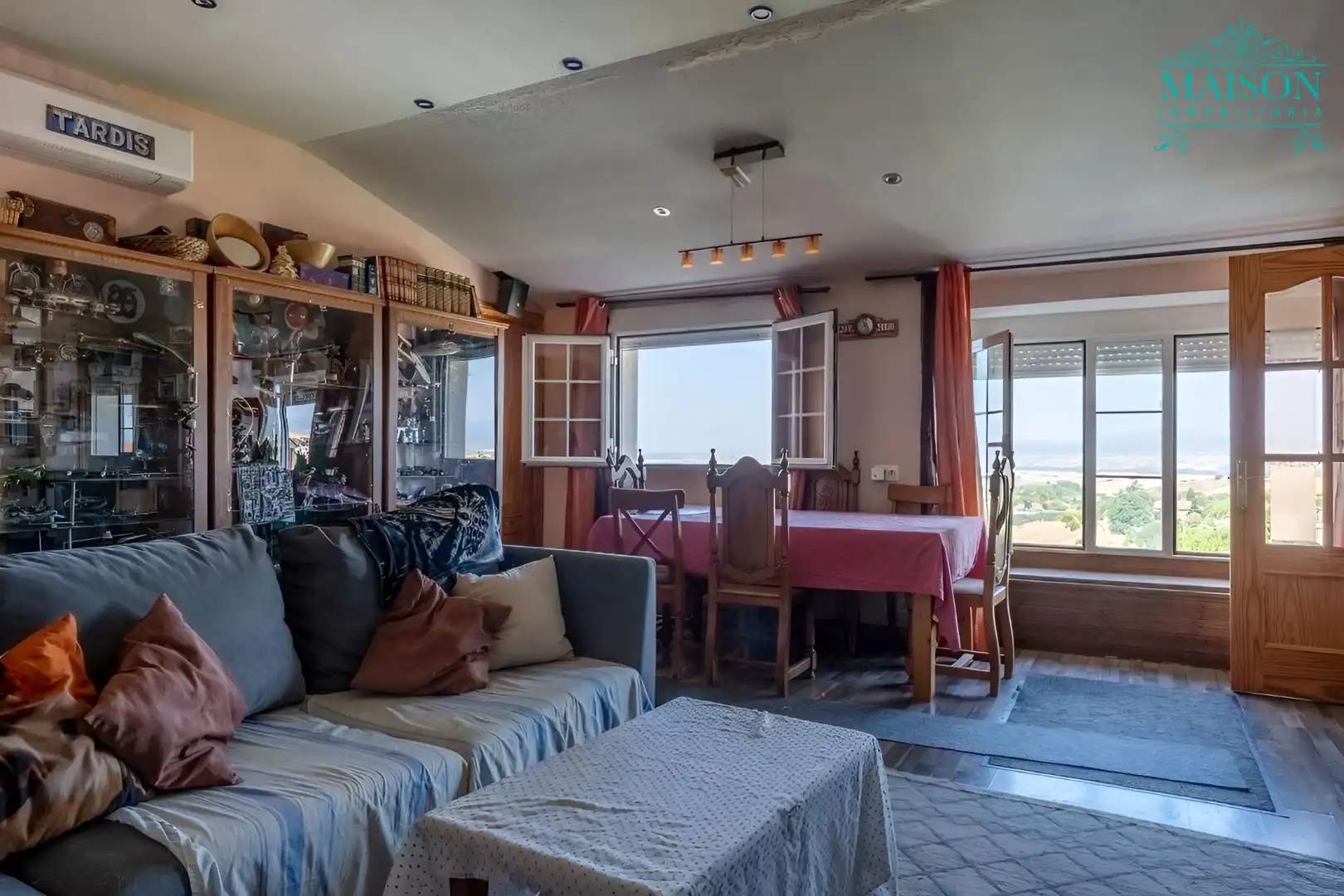 Living room of Houses for sale in El Casar  with Air Conditioner, Heating and Private garden