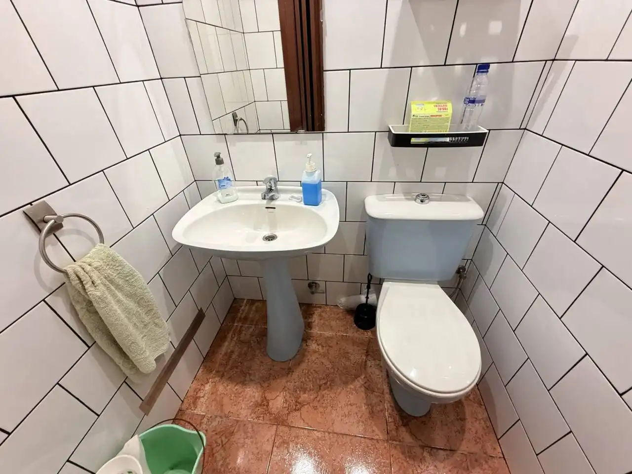 Bathroom of Houses for sale in Riells i Viabrea  with Air Conditioner, Heating and Private garden
