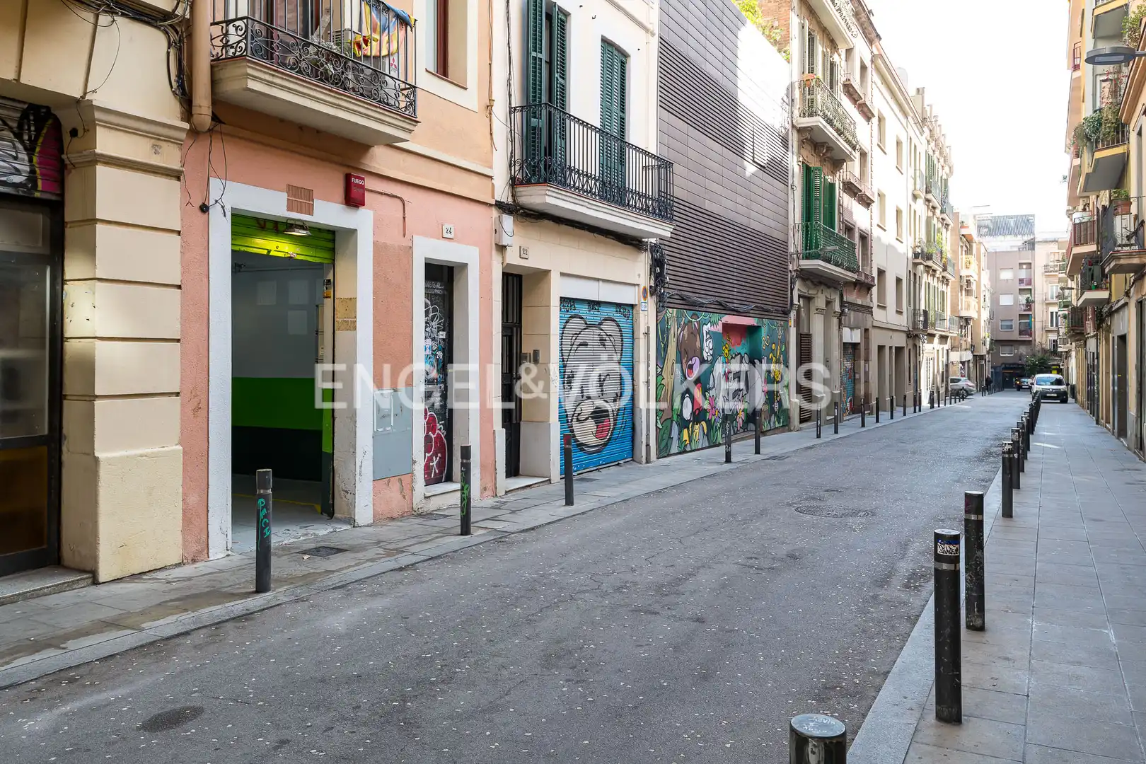 Vista exterior de Local en venta en Barcelona