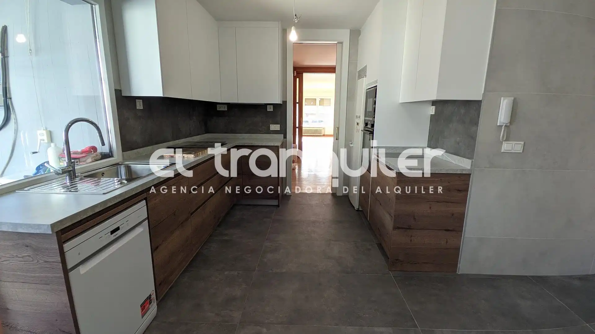 Küche von Wohnung zum Verkauf in Madrid mit Klimaanlage, Parkett und Terrasse