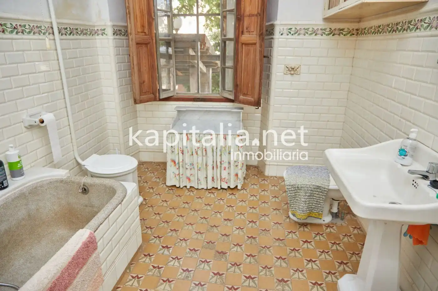 Badezimmer von Country house zum Verkauf in Bocairent mit Privatgarten, Terrasse und Balkon