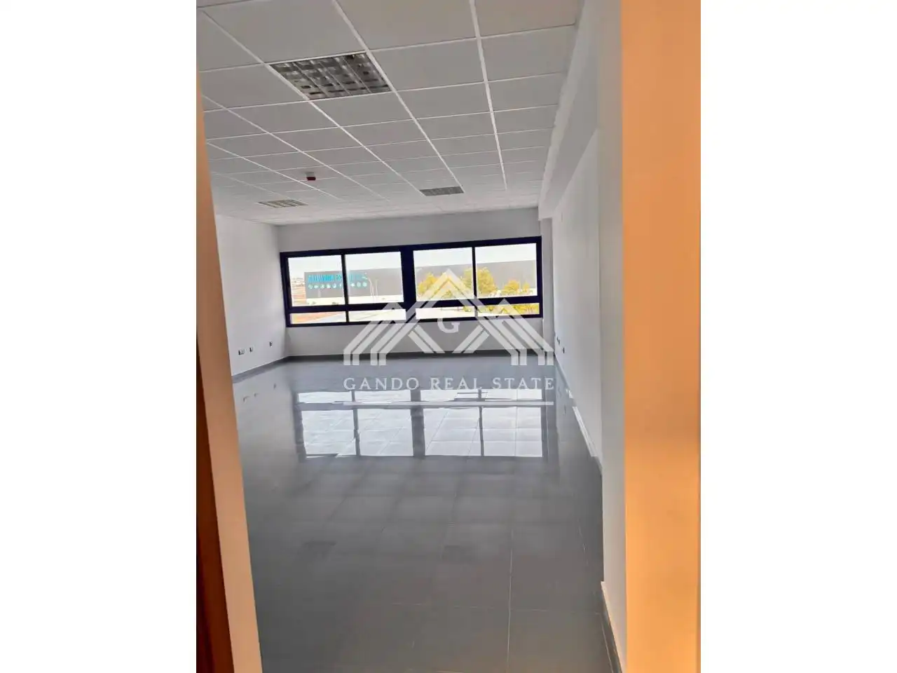 Office for sale in Dos Hermanas  with Alarm