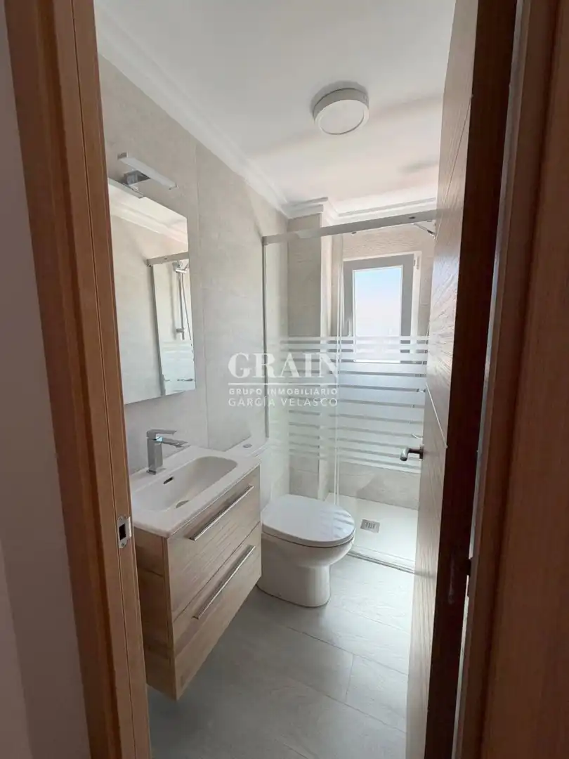 Bany de Apartament en venda en Albacete amb Aire condicionat