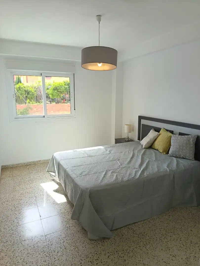 Dormitori de Apartament en venda en Marbella amb Aire condicionat, Terrassa i Moblat