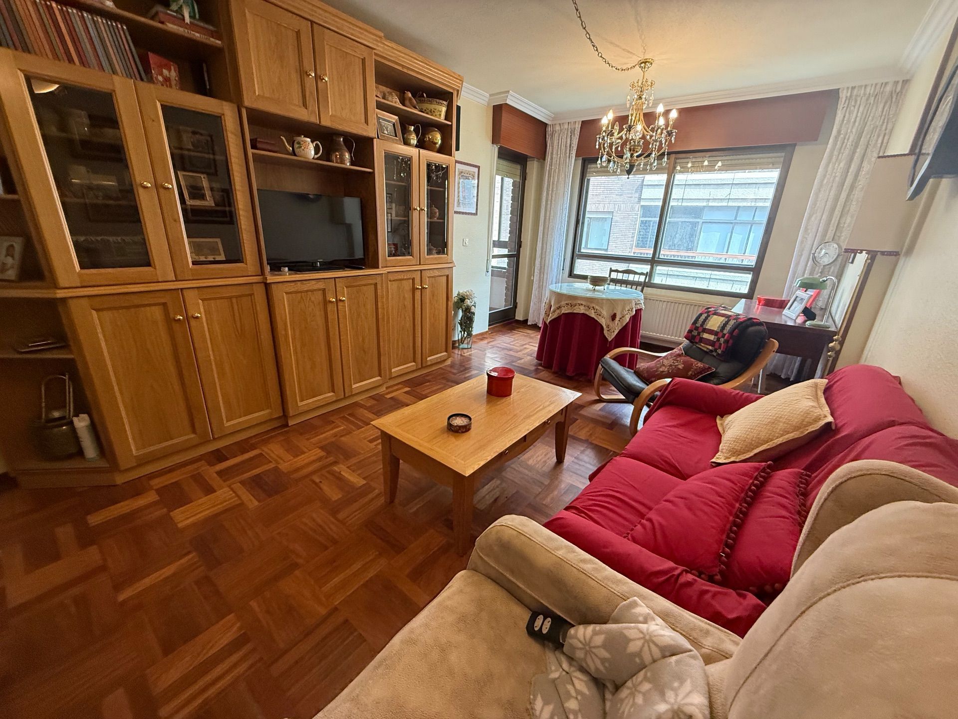 Sala de estar de Piso en venta en Burgos Capital con Calefacción, Terraza y Trastero