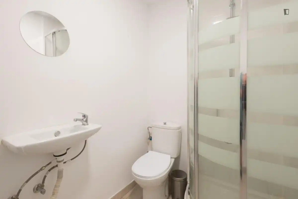 Habitación en Cortes - Huertas