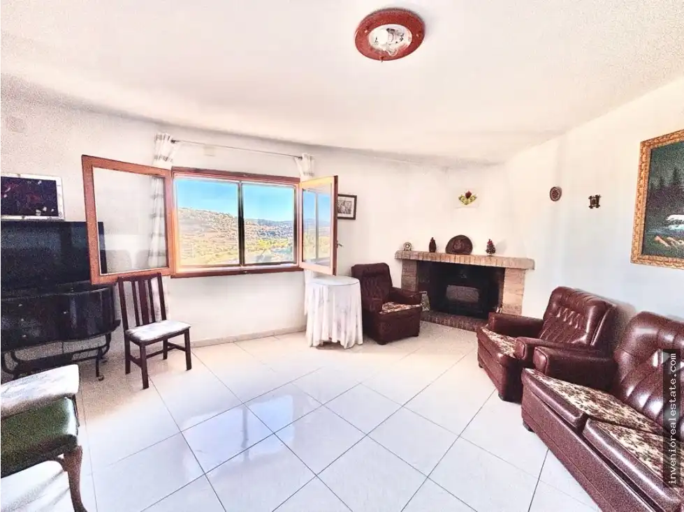 Sala de estar de Edificio en venta en Vistabella del Maestrazgo