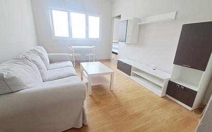 Sala d'estar de Apartament de lloguer en Las Palmas de Gran Canaria amb Moblat i Rentadora