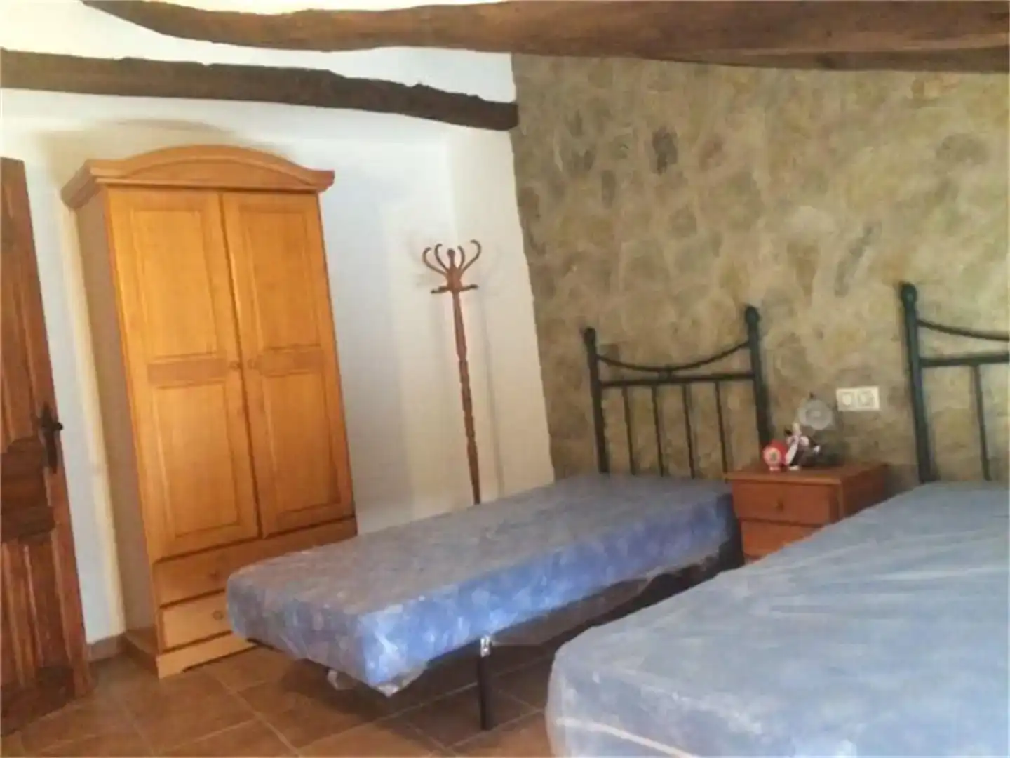 Dormitori de Casa adosada en venda en Perales del Alfambra, Teruel