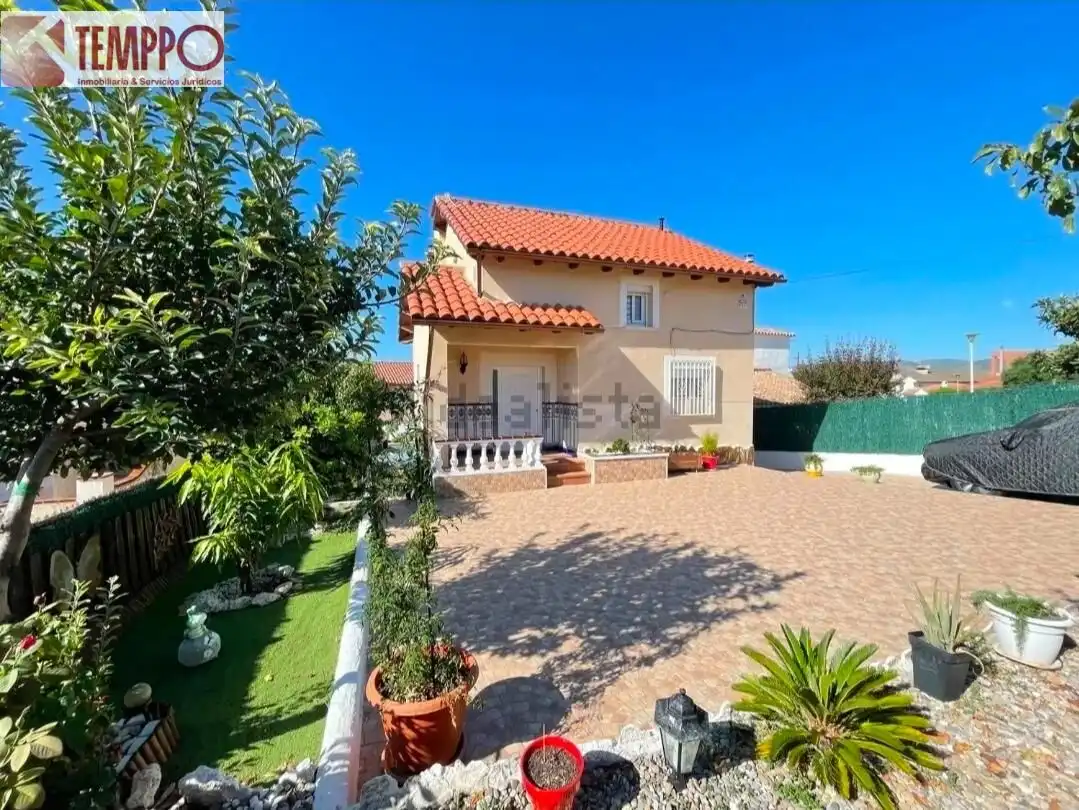 Casa amb terrassa en venda a La Franquesa - Oasis Park, imagen 3