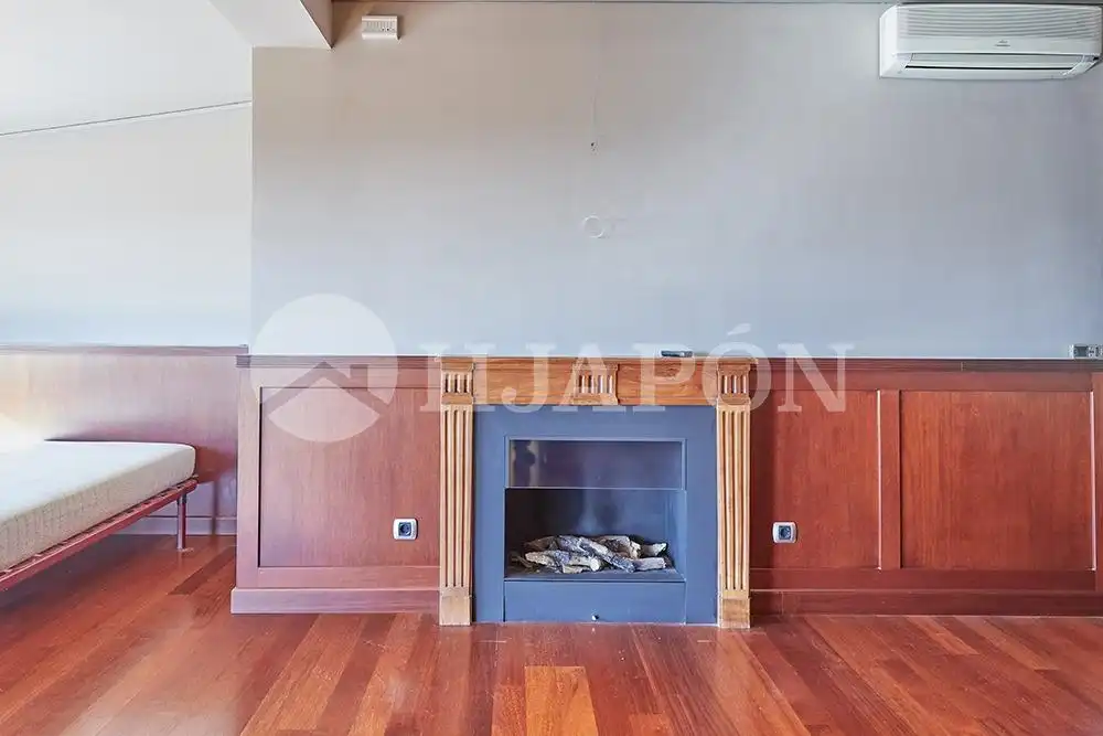 Sala de estar de Casa o chalet en venta en Alella con Aire acondicionado, Calefacción y Jardín privado