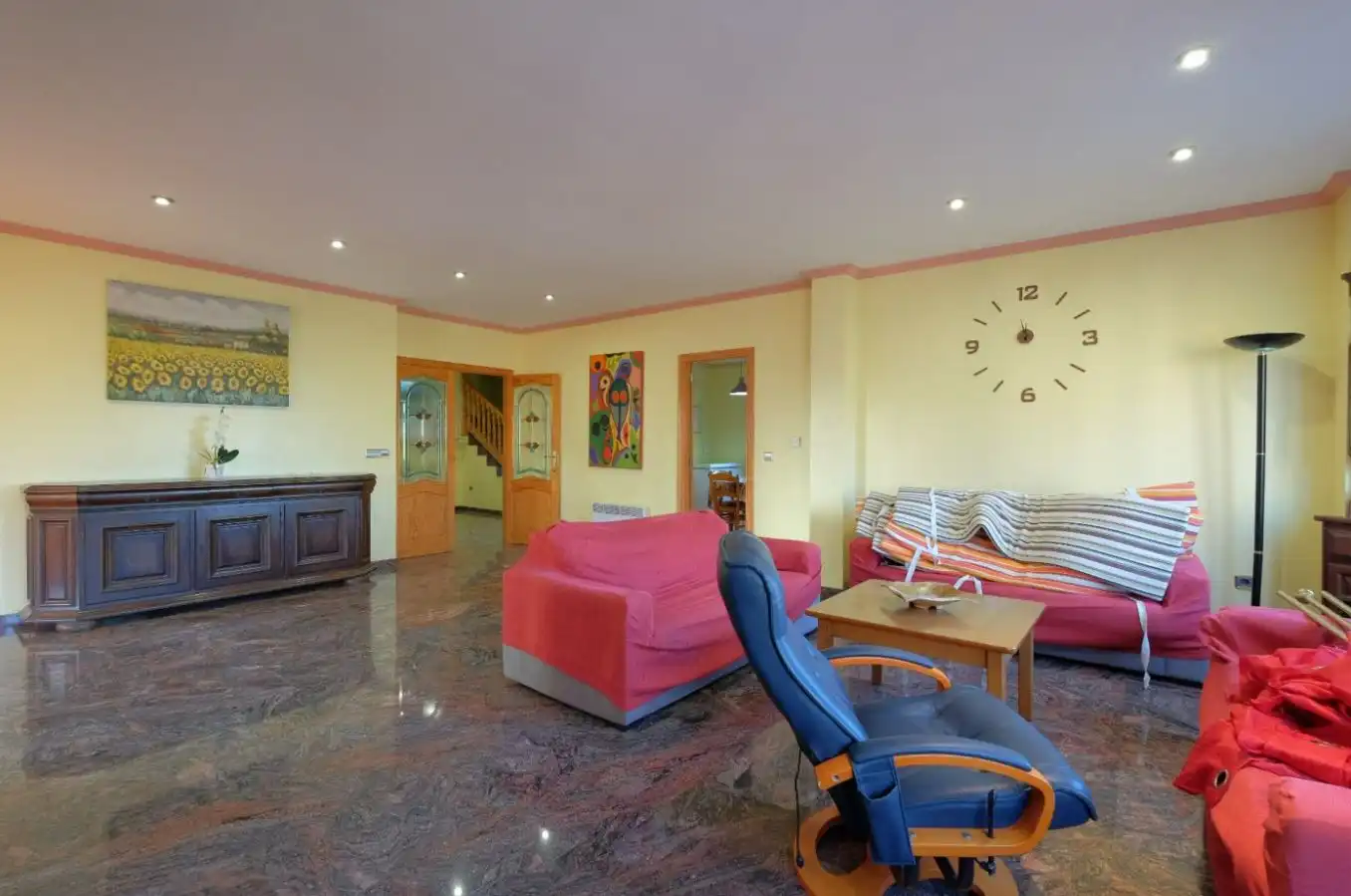 Chalet con terraza en venta en Marisol Park - Ortembach - Los Almendros, imagen 8