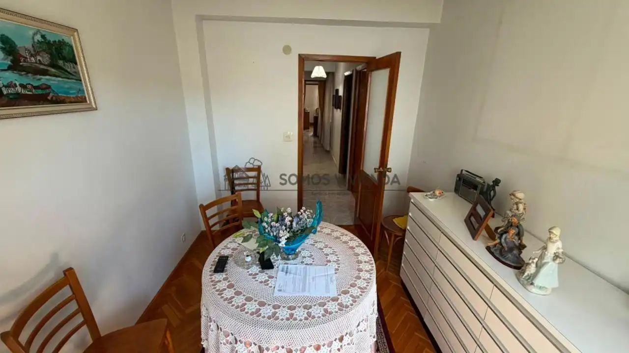 Dining room of Flat for sale in Ourense Capital   with Heating, Furnished and Balcony