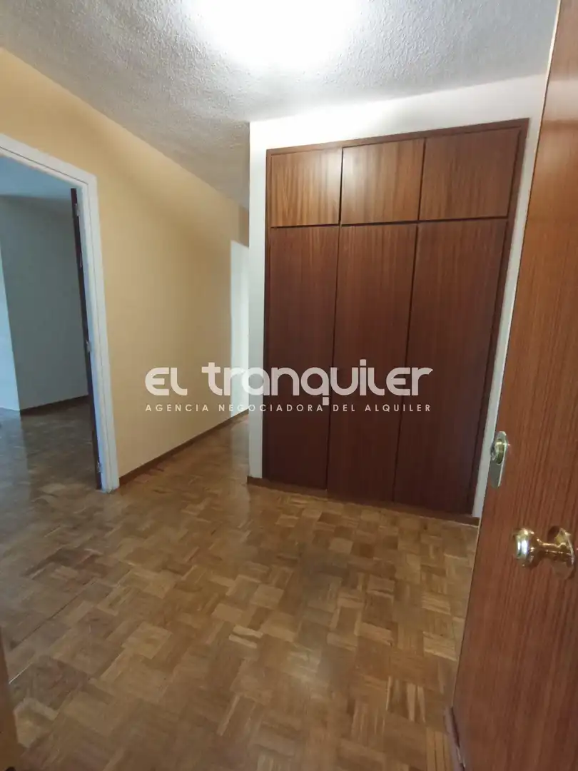 Bedroom of Flat for rent in Leganés  with Parquet flooring, Terrace and Washing machine