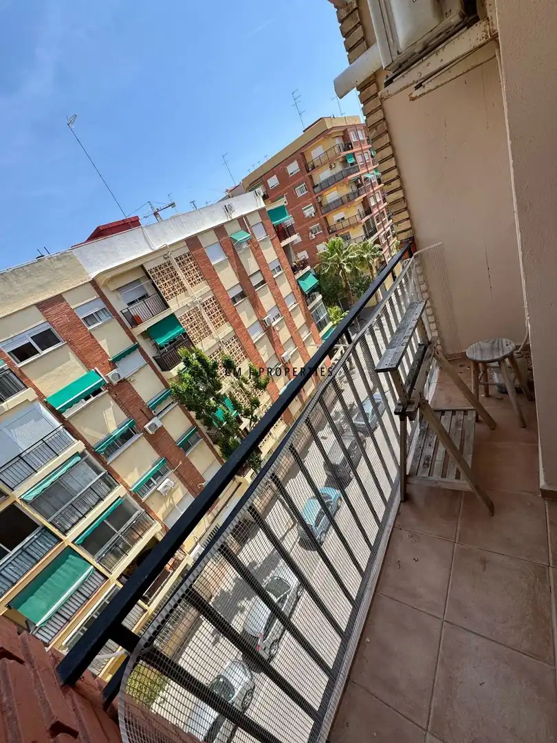 Vista exterior de Pis de lloguer en Valencia amb Aire condicionat, Calefacció i Parquet