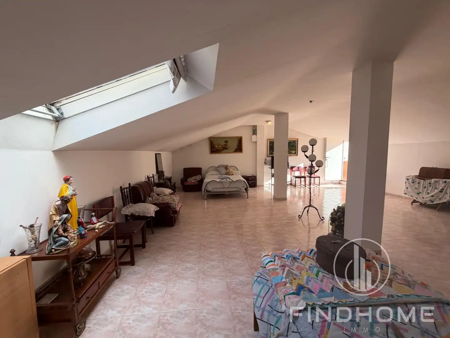 Wohnzimmer von Haus oder Chalet zum Verkauf in Olot mit Privatgarten, Abstellraum und Möbliert