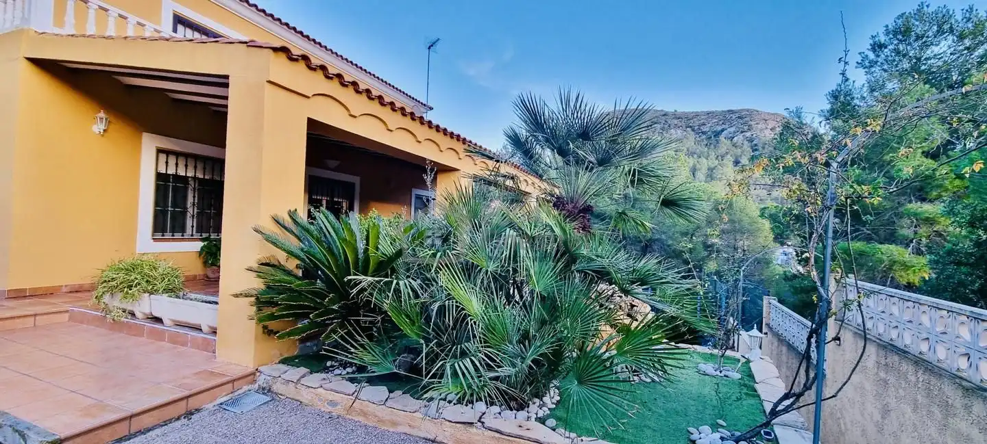 Jardín de Casa o chalet en venta en Finestrat con Aire acondicionado, Jardín privado y Terraza