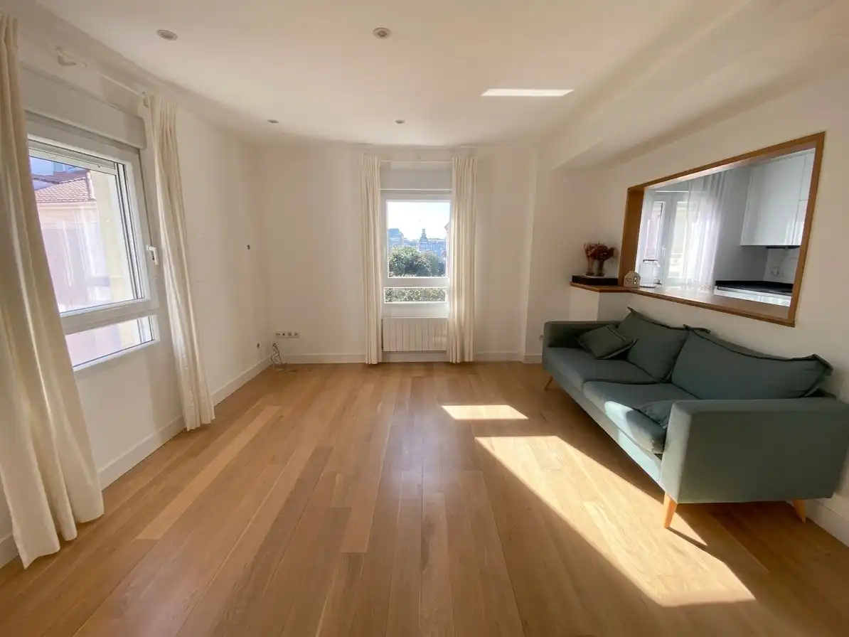 Sala d'estar de Pis en venda en Santander