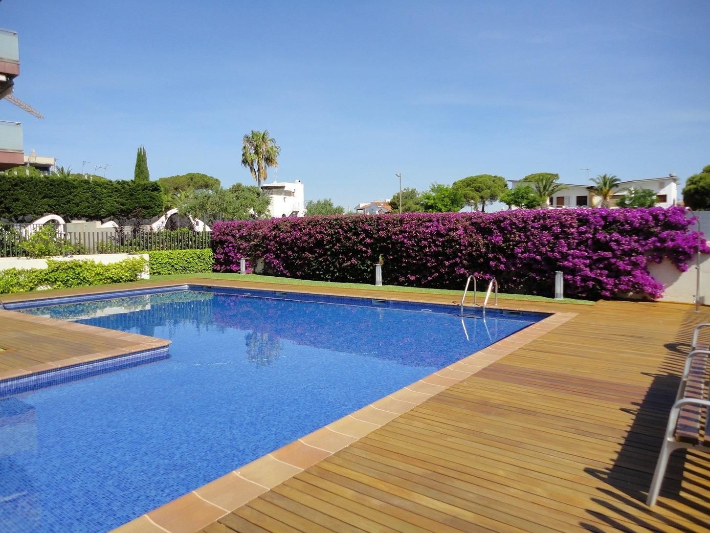 Swimming pool of Apartment for sale in Torredembarra  with Air Conditioner, Heating and Private garden
