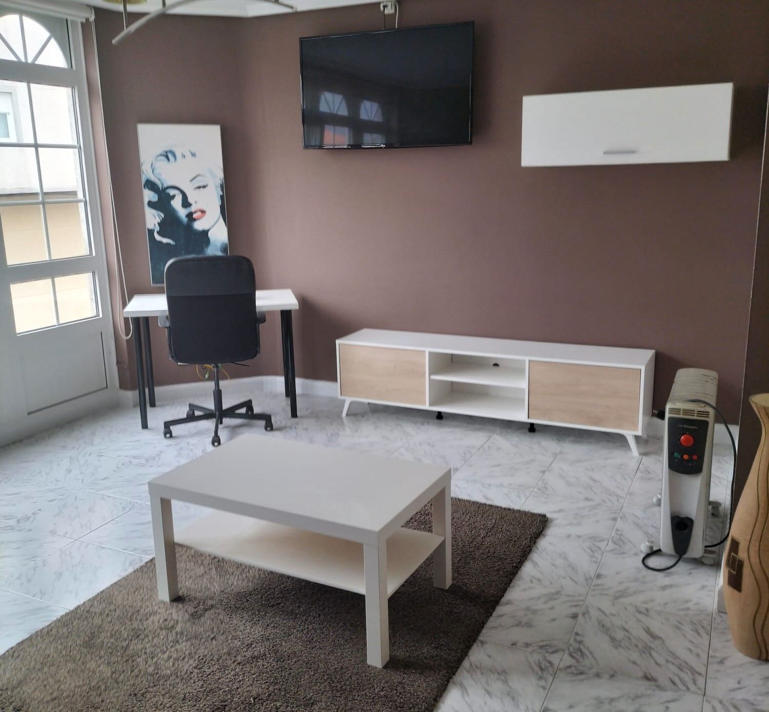 Sala d'estar de Pis de lloguer en Fisterra amb Calefacció, Moblat i Forn
