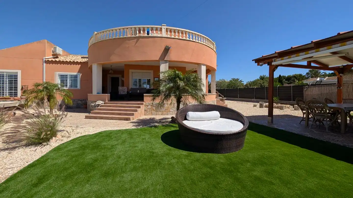 Terrassa de Casa o xalet en venda en Elche / Elx amb Aire condicionat, Jardí privat i Terrassa