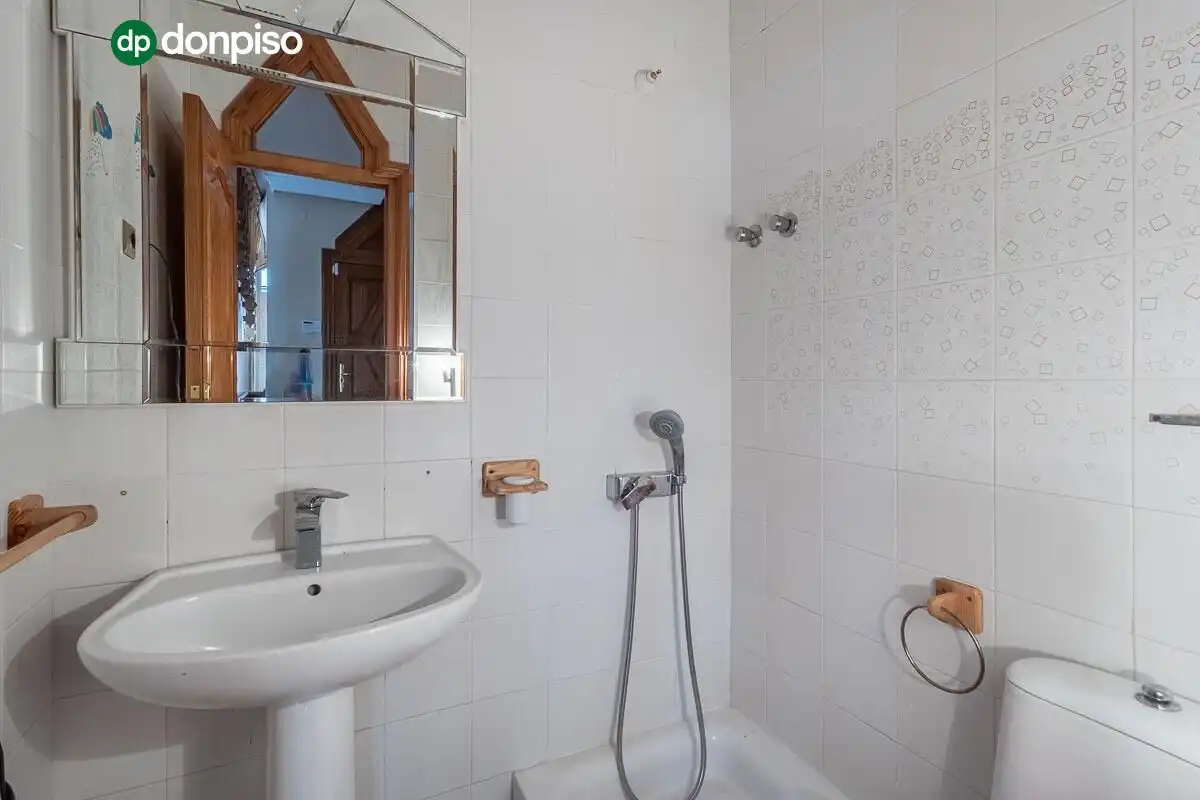 Maison avec terrasse à vendre à Calle ARCES UR.MONTELUZ, imagen 17