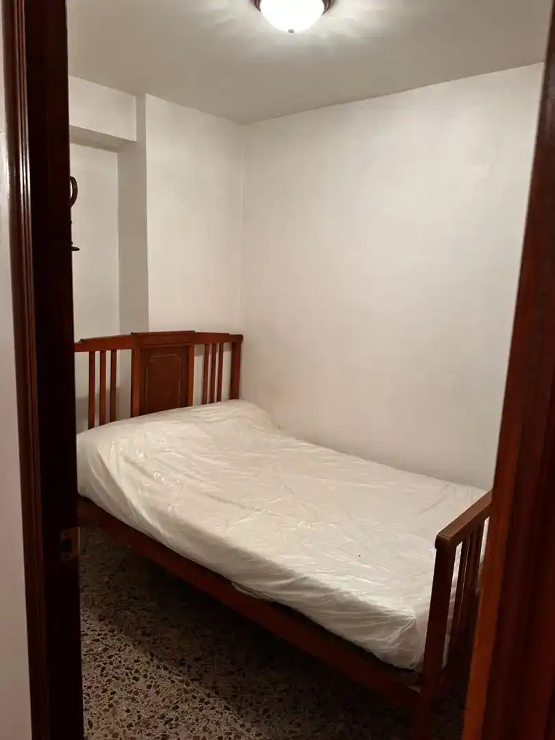 Dormitori de Casa adosada en venda en Ayódar amb Moblat i Balcó