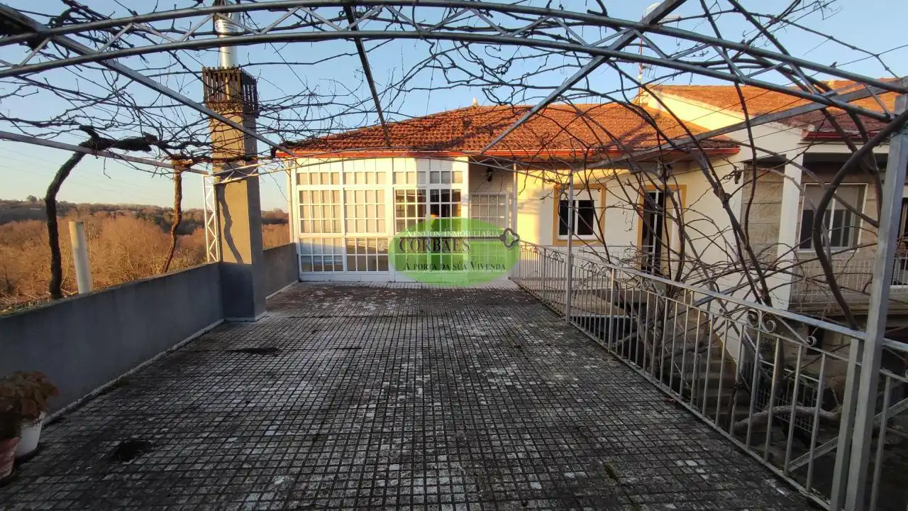 Vista exterior de Casa o chalet en venta en A Bola  con Calefacción, Jardín privado y Terraza