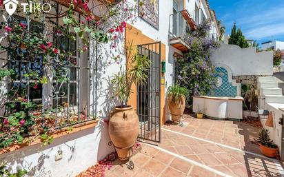 Exterior view of House or chalet for sale in Marbella  with Terrace and Balcony