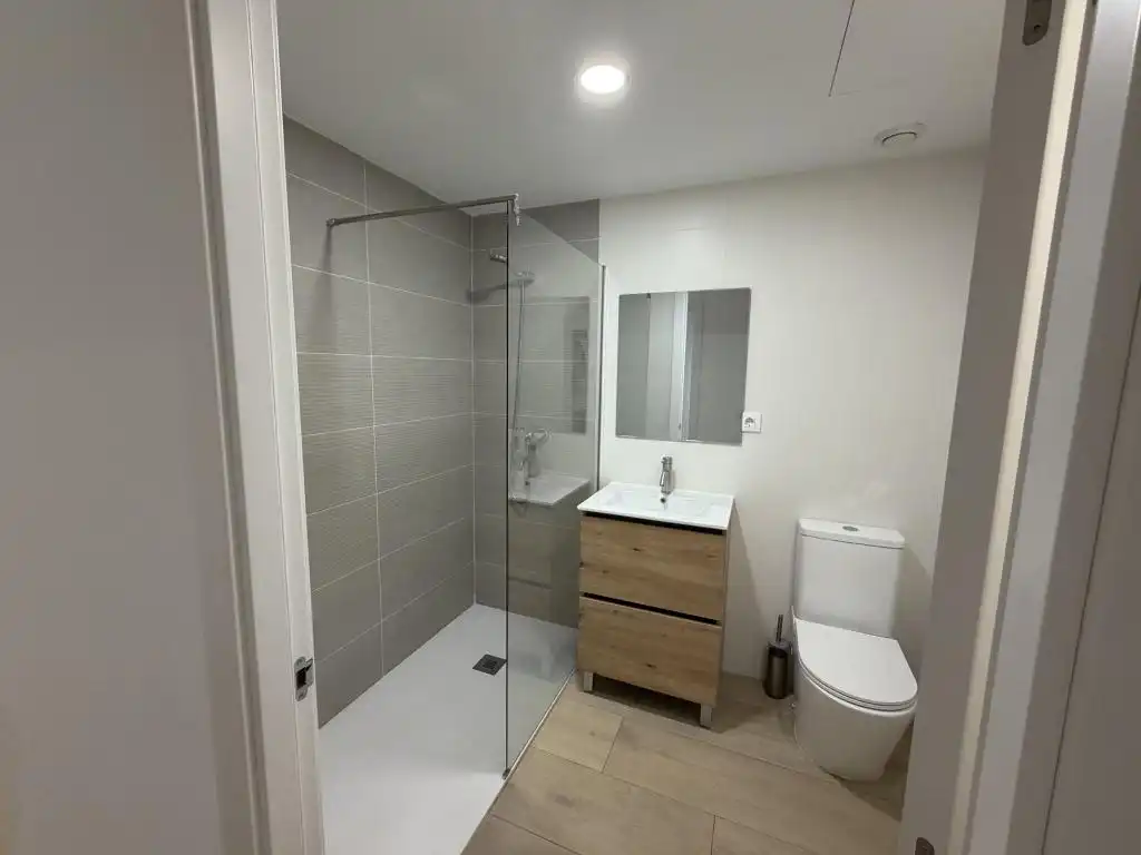 Baño de Planta baja de alquiler en Palafrugell con Aire acondicionado, Calefacción y Terraza