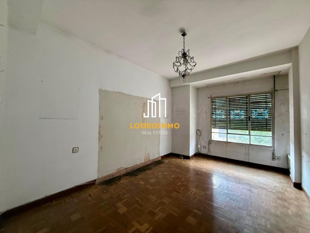 Flat for sale in  Logroño  with Terrace