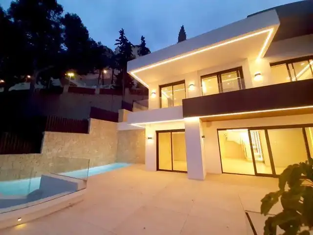Exterior view of Duplexes for sale in Benidorm  with Air Conditioner and Swimming Pool