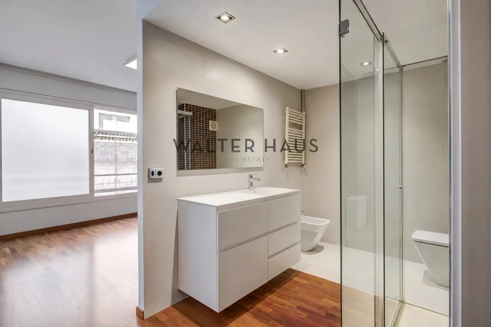 Baño de Piso en venta en Barcelona con Aire acondicionado y Balcón