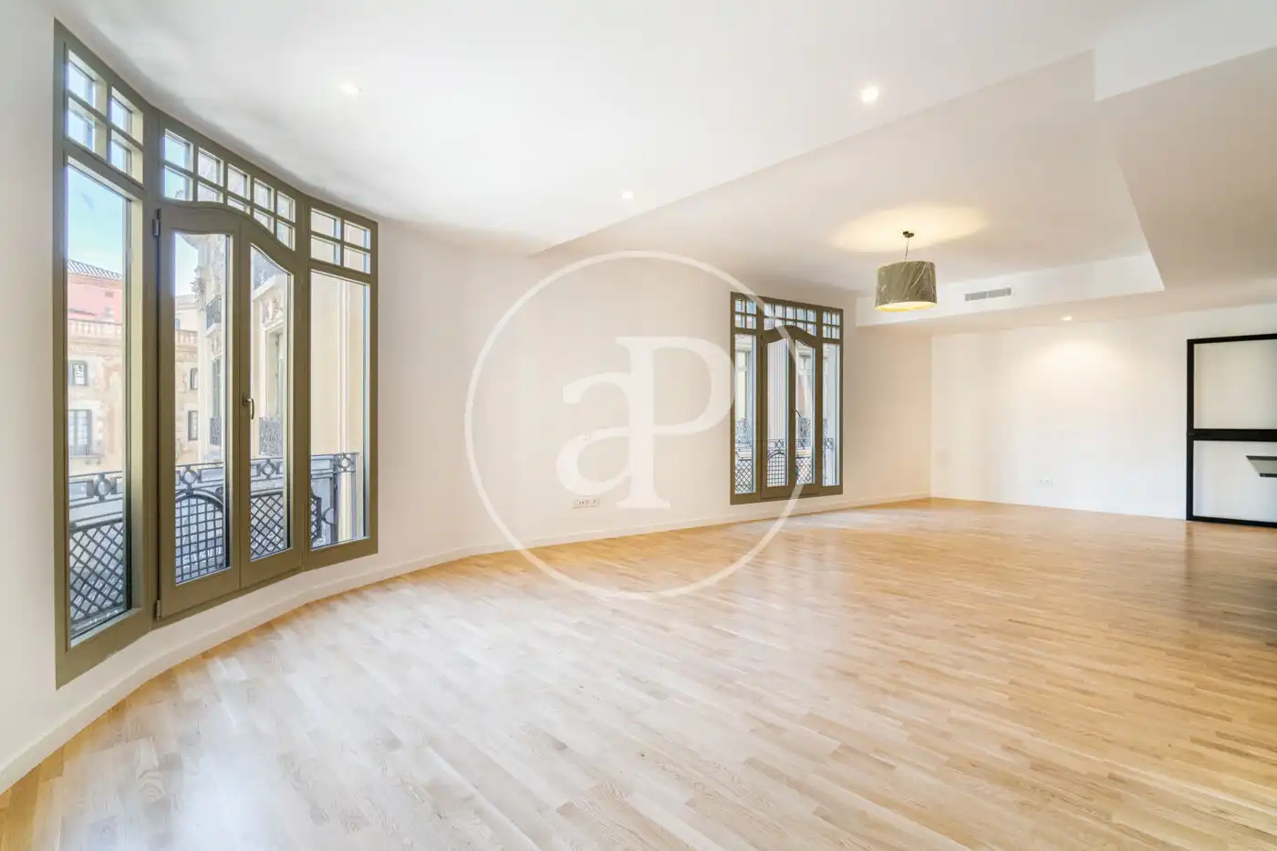 Attique neuf avec ascenseur à vendre à Carrer Comtal 32, imagen 4