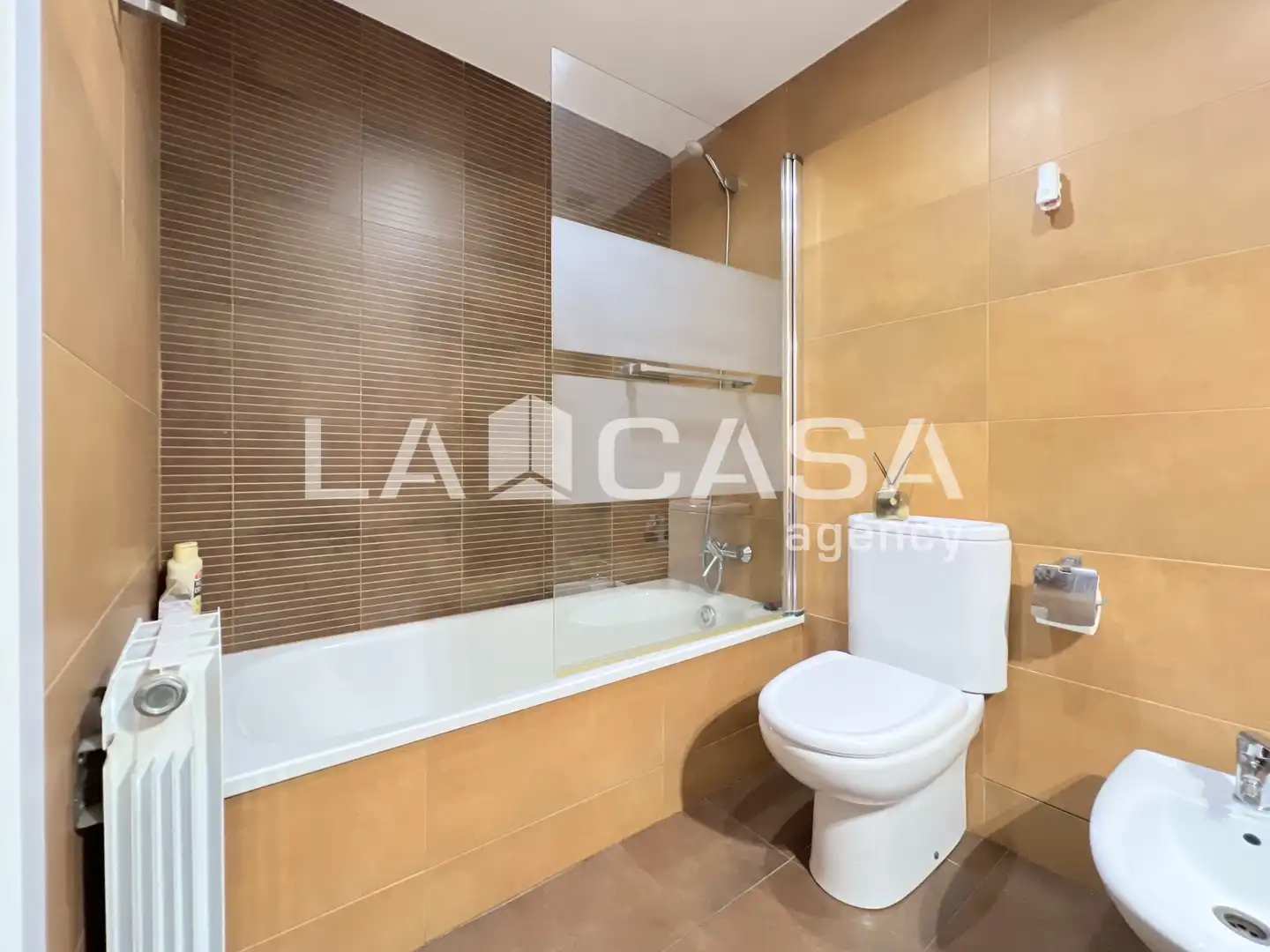 Baño de Piso en venta en Badalona con Terraza y Balcón