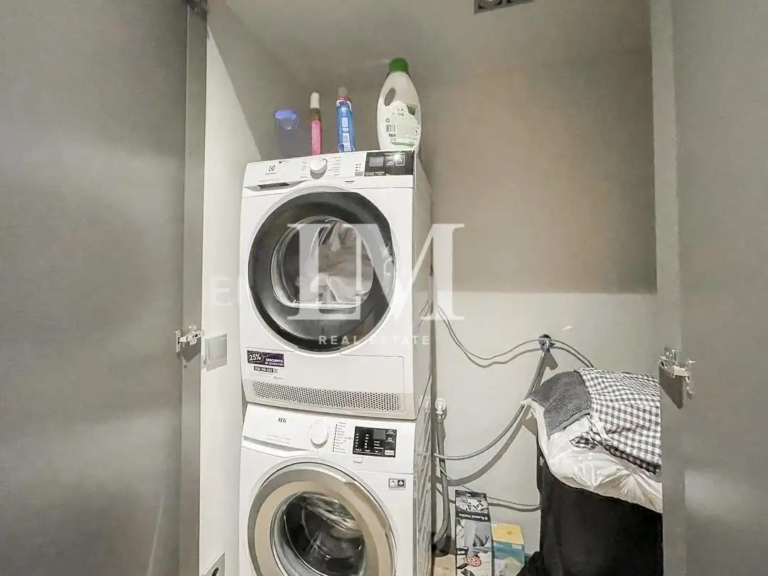 Dormitori de Apartament de lloguer en Barcelona amb Aire condicionat, Calefacció i Moblat