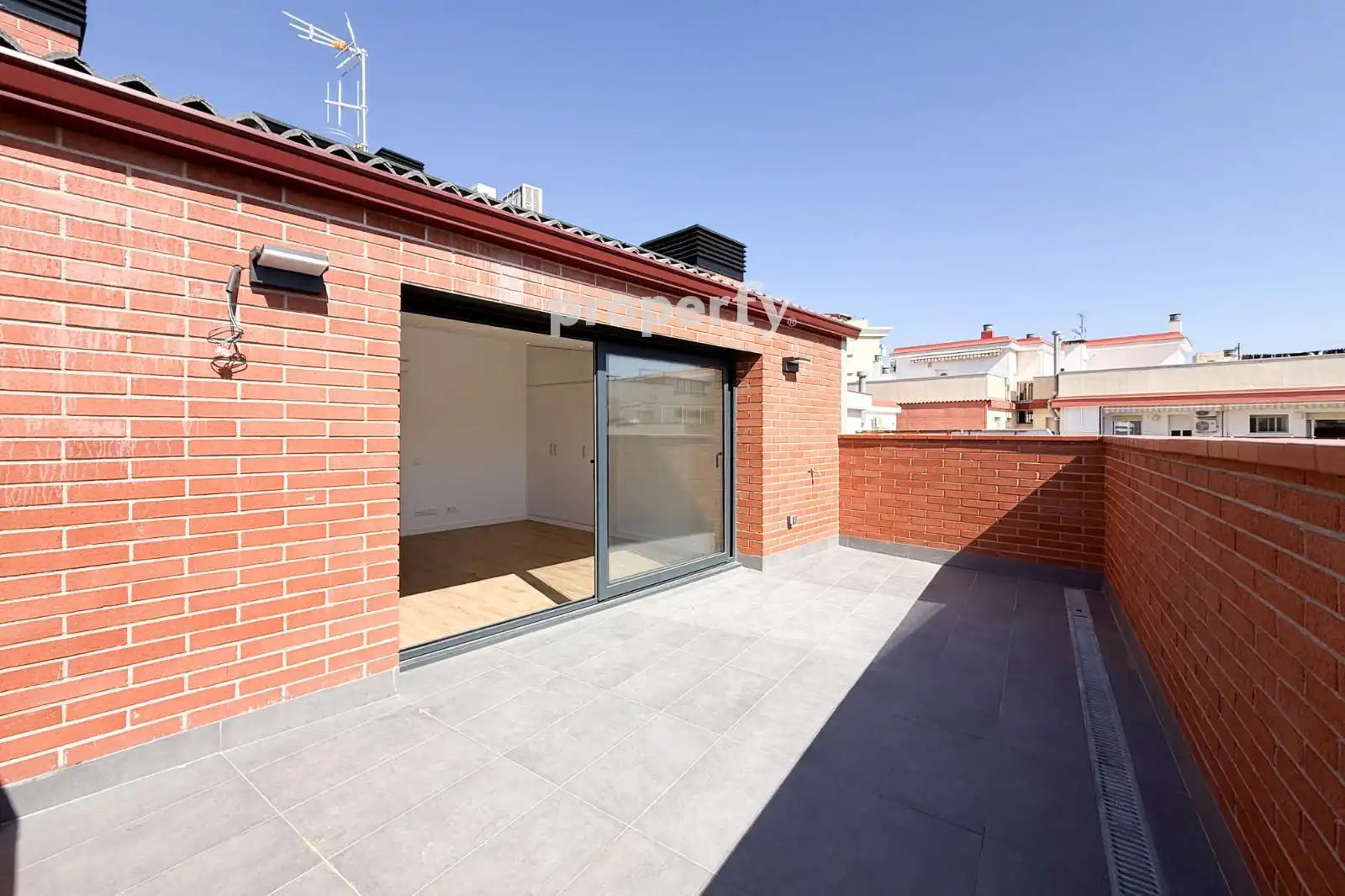 Terrasse von Maisonette zum Verkauf in Badalona mit Klimaanlage, Heizung und Parkett