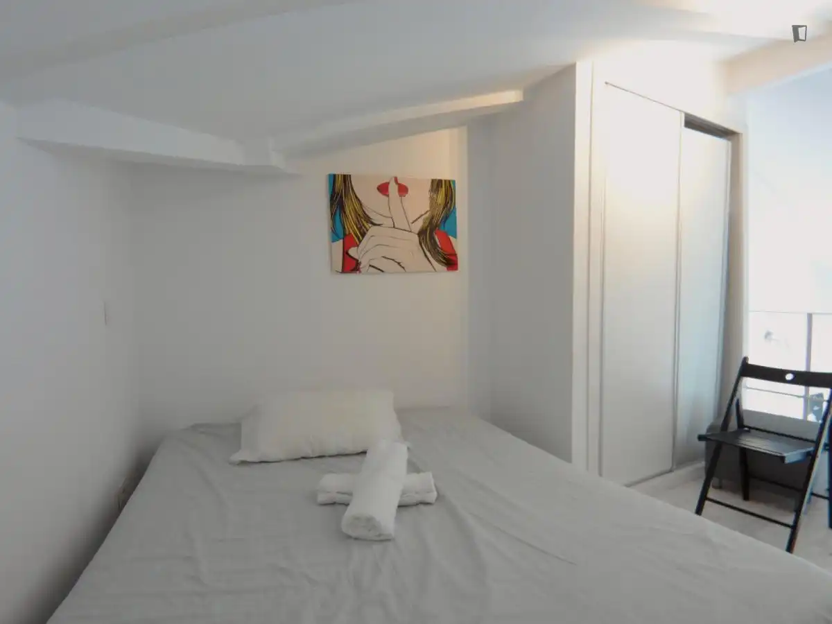Study for rent in Puerta del Ángel