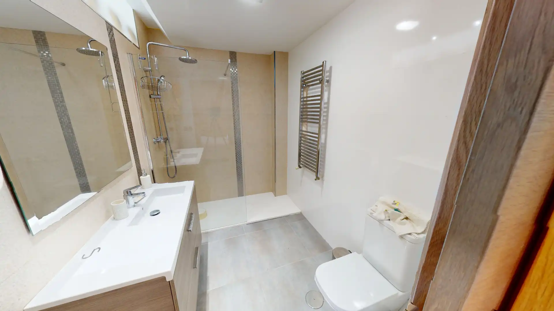 Baño de Casa o chalet en venta en El Campello con Aire acondicionado, Calefacción y Jardín privado