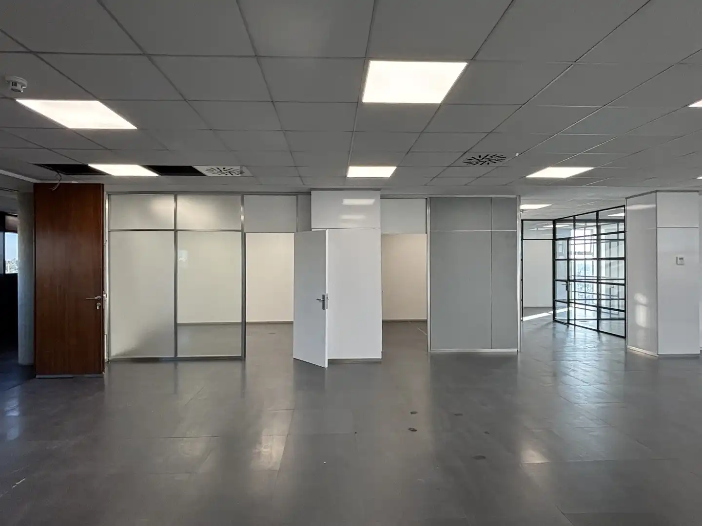 Oficina de alquiler en Los Remedios