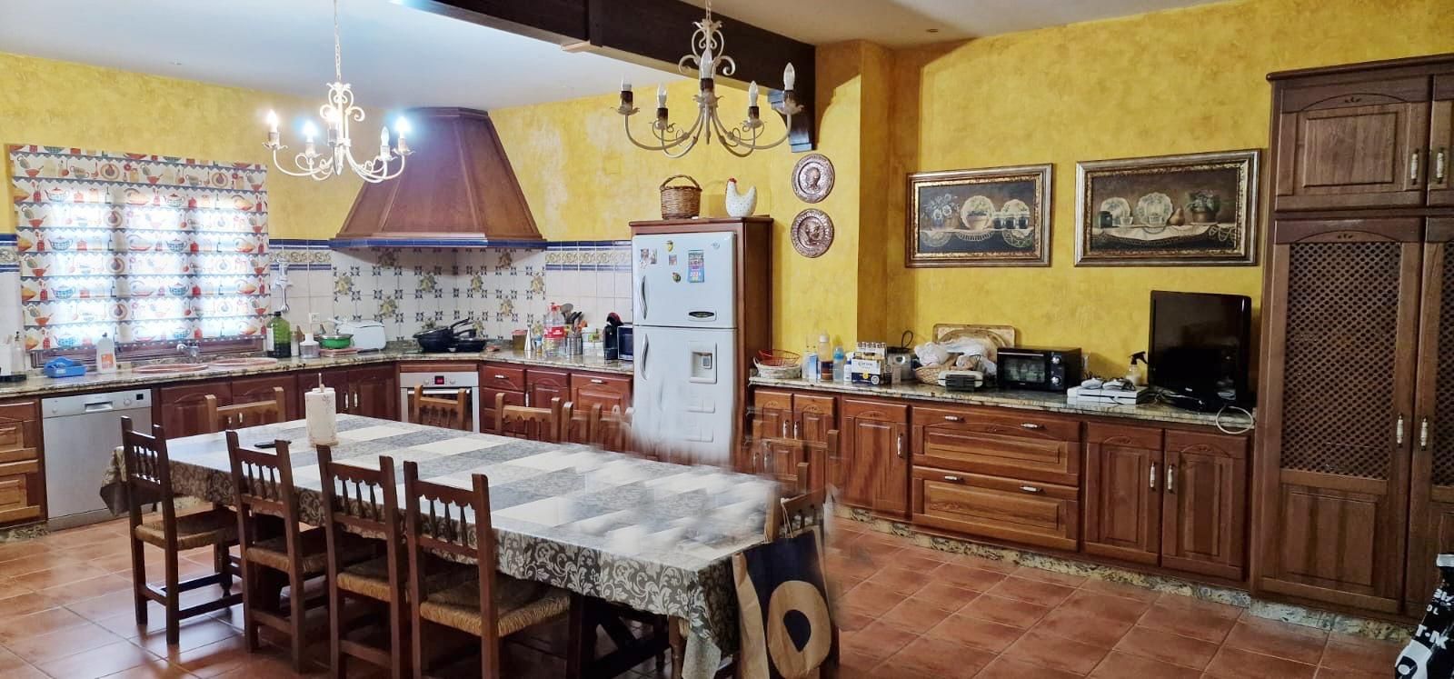Küche von Country house zum verkauf in Villanueva de San Juan mit Klimaanlage, Heizung und Terrasse