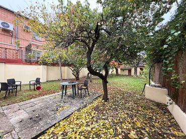 Casa bifamiliare con giardino in affitto a Calle de Arévalo Lara